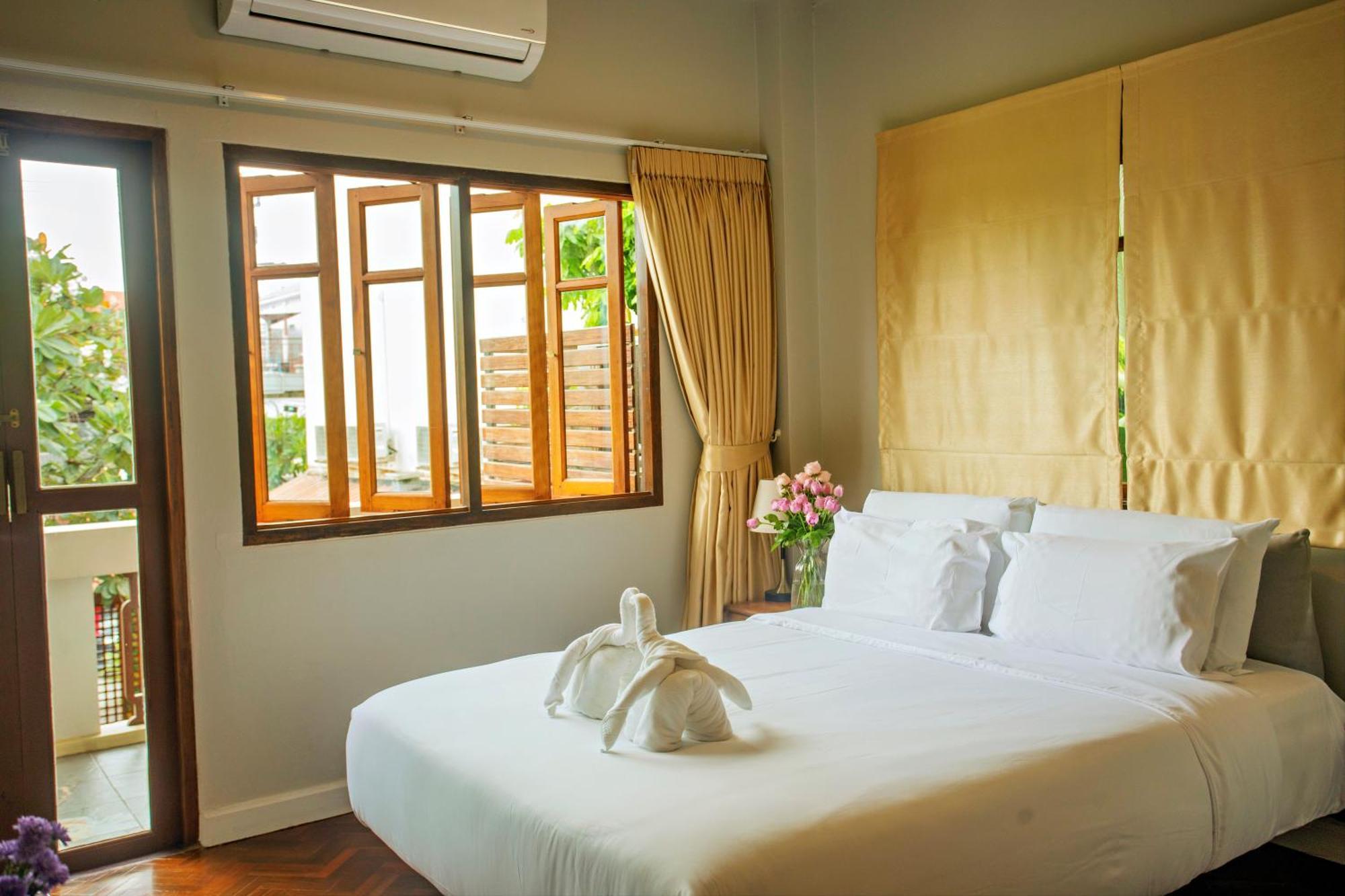 Art House Old City Chiang Mai Extérieur photo